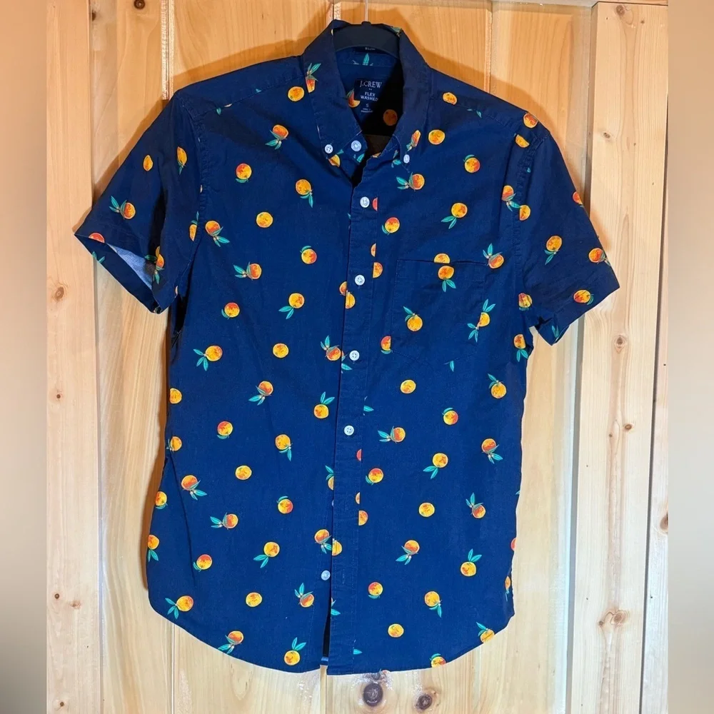 J. Crew Slim Fit Short Sleeve Navy Oranges Novelty all over, size Small
